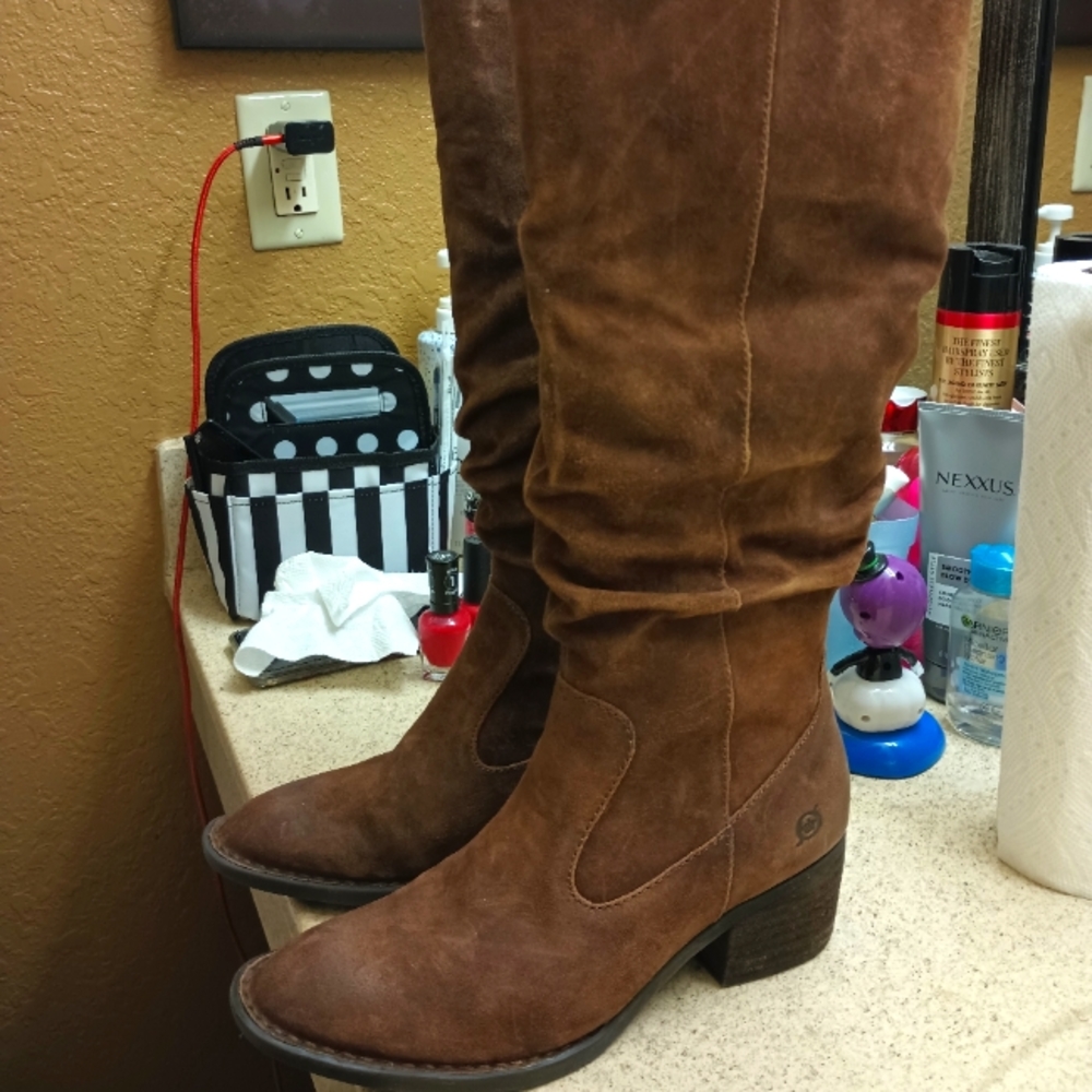 BORN BOOTS